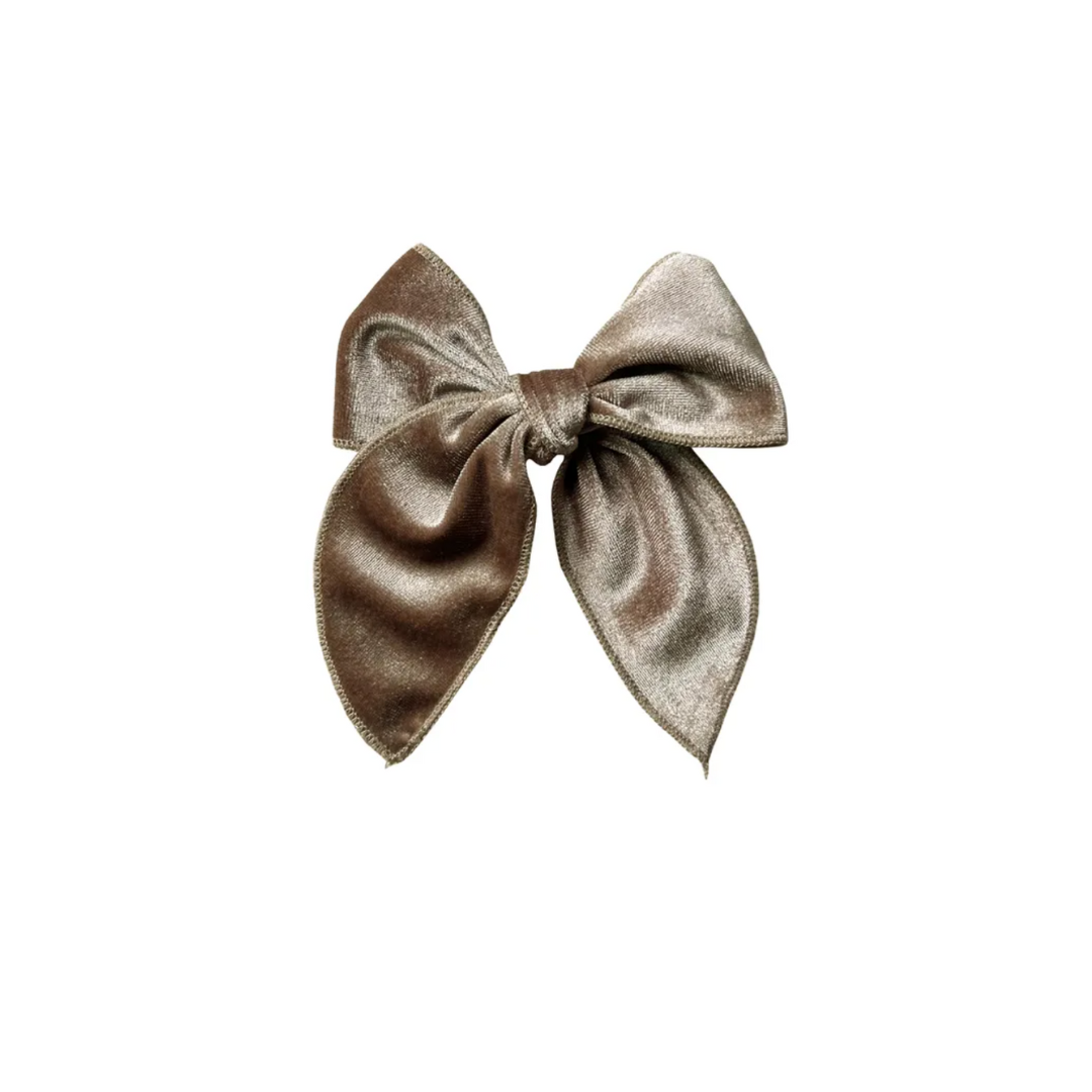 velvet bow | vintage brass