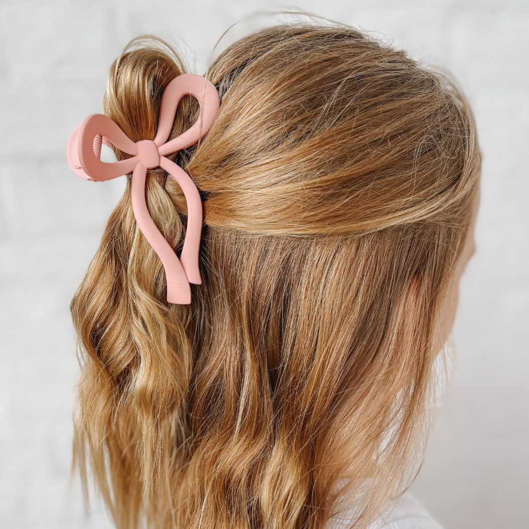 bow hair clip | pink