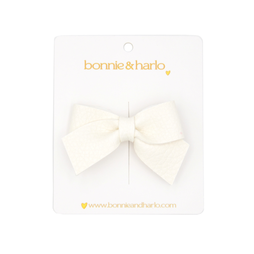 bow clip | white