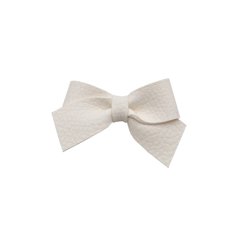 bow clip | white