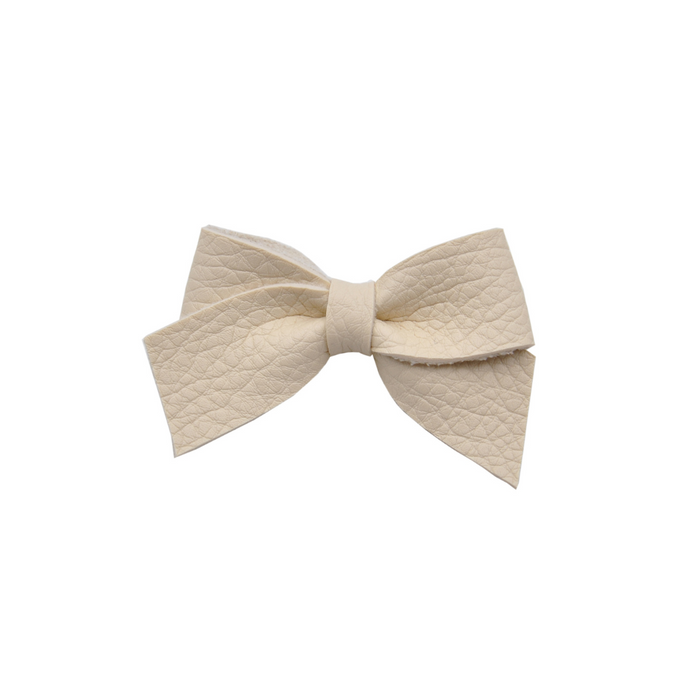bow clip | cream